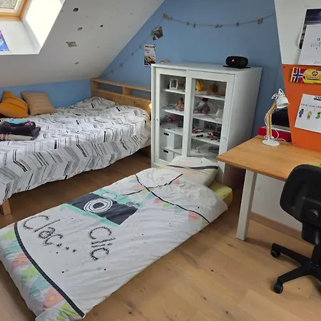 2 Pour Evenement Circuit Bugatti 住宿加早餐酒店 米萨讷